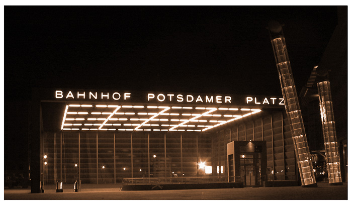 Bahnhof Postdamer Platz