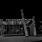 Bahnhof Potsdamer Platz bei Nacht