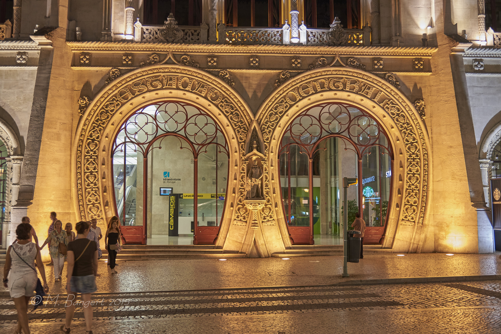 Bahnhof Rossio, Lissabon, nachts