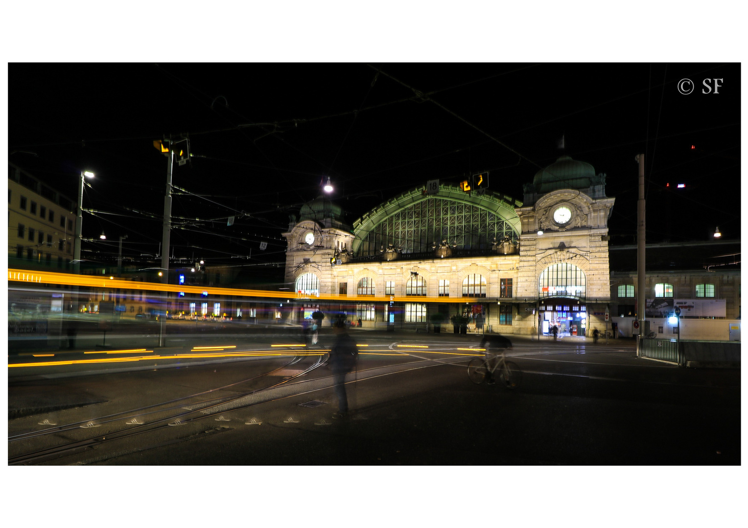 Bahnhof SBB by night