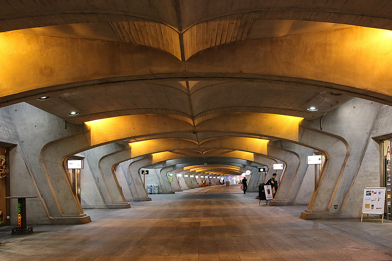 Bahnhof Stadelhofen