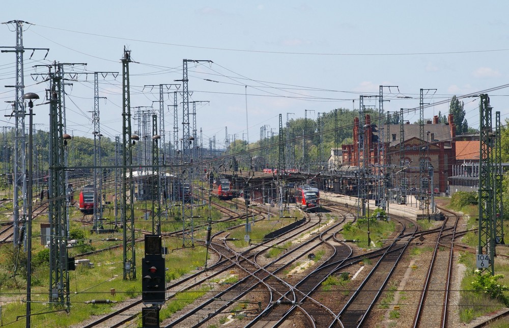 Bahnhof Stendal im Mastenwald