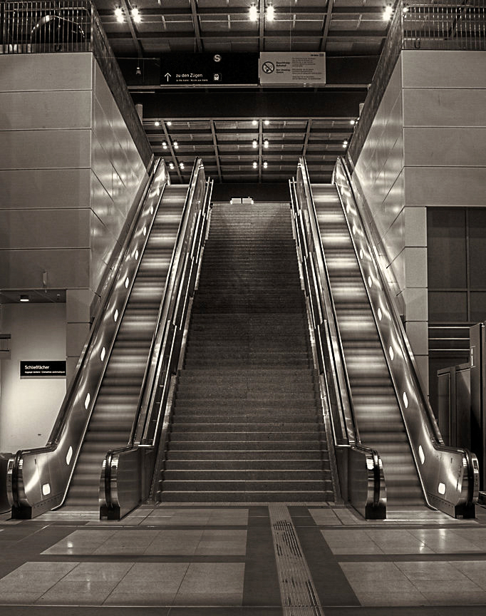 Bahnhof Südkreuz - Aufgang Westhalle