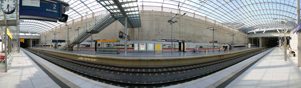 Bahnhof unten im Flughafen Bonn