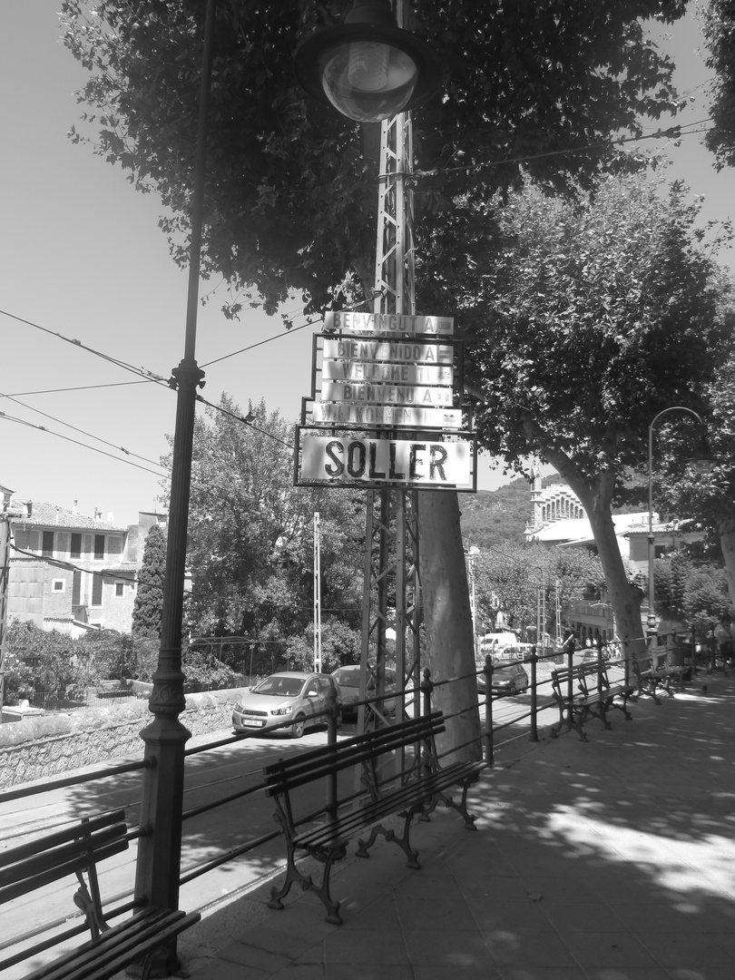 Bahnhof von Soller