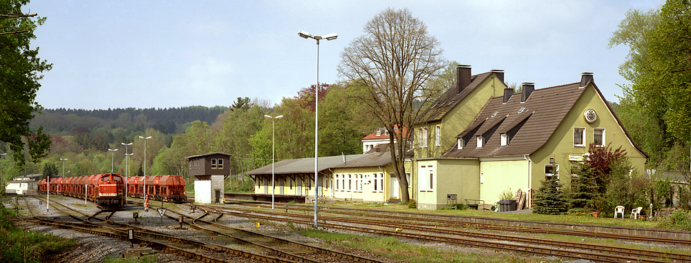 Bahnhof Warstein in voller Schönheit ...