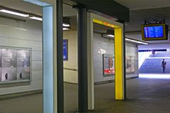 Bahnhof Winterthur XIl; farbiger Untergrund