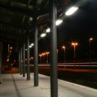 Bahnhof Wunstorf bei Nacht - durchfahrender Zug #2