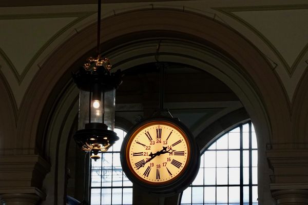 ... Bahnhof Zürich ...