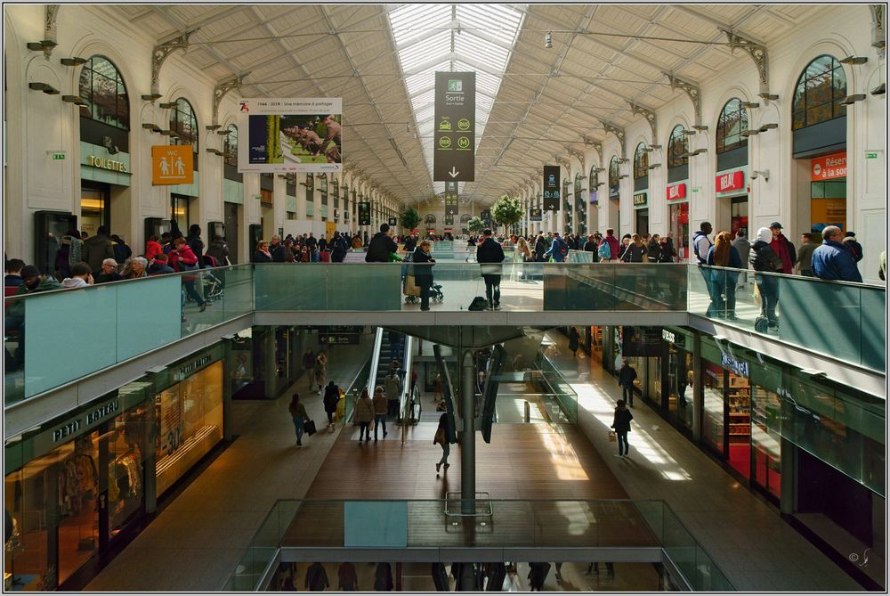 Bahnhofshalle Paris St.-Lazare