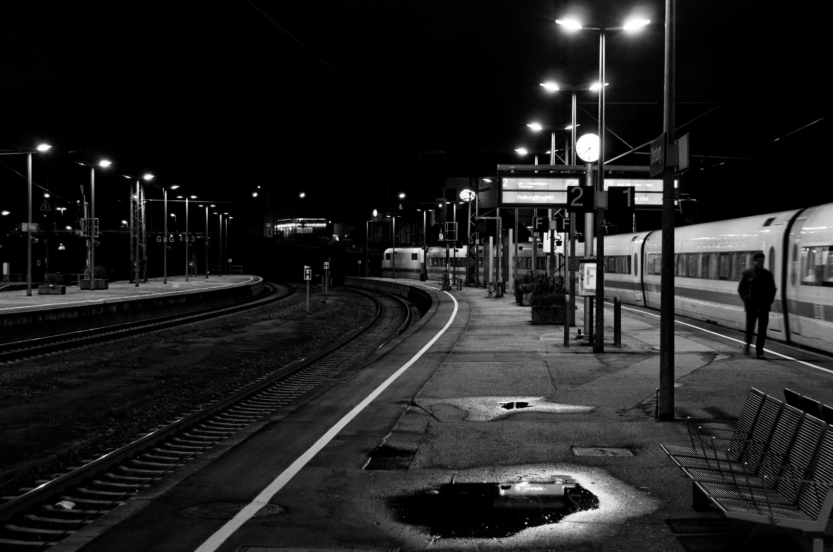 Bahnhofsmorgen in Offenburg, der IC