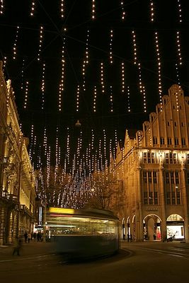 Bahnhofstrasse Zürich mit Tram