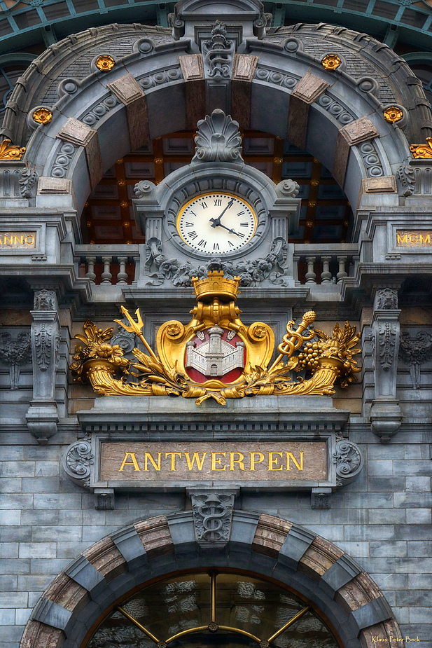 Bahnhofsuhr in der Centraal Station