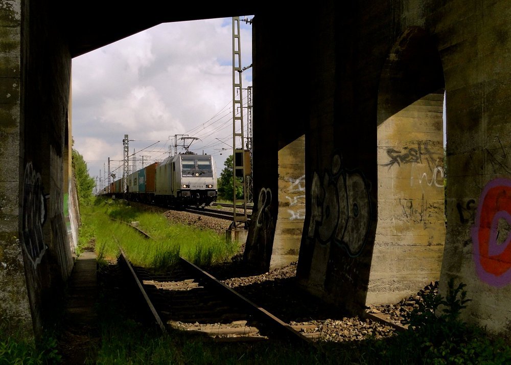 Bahnraum Augsburg - Drüben .....