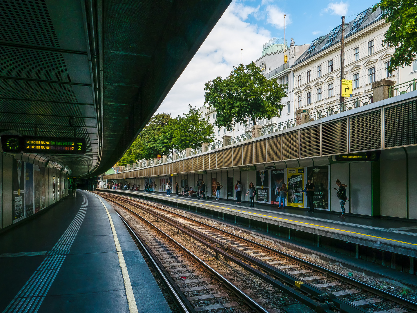 Bahnstation des Volkes (17) 