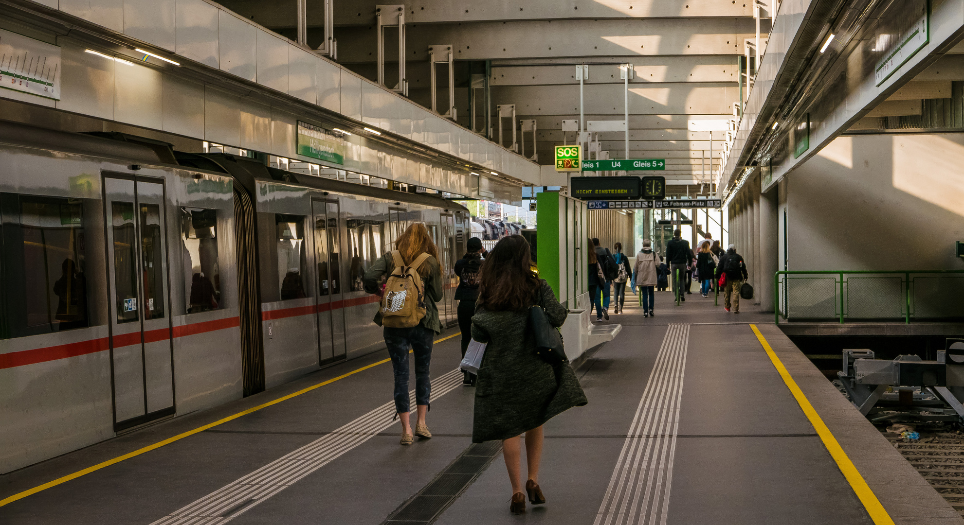 Bahnstation des Volkes (25) 