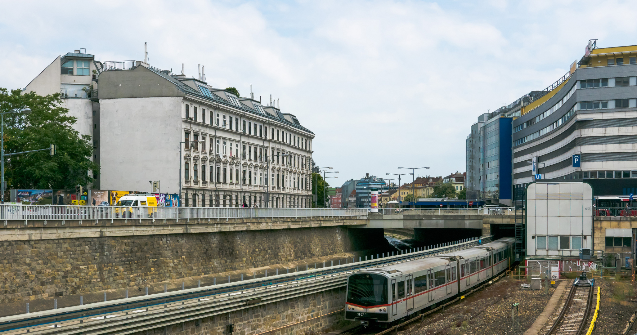 Bahnstation des Volkes (39) 