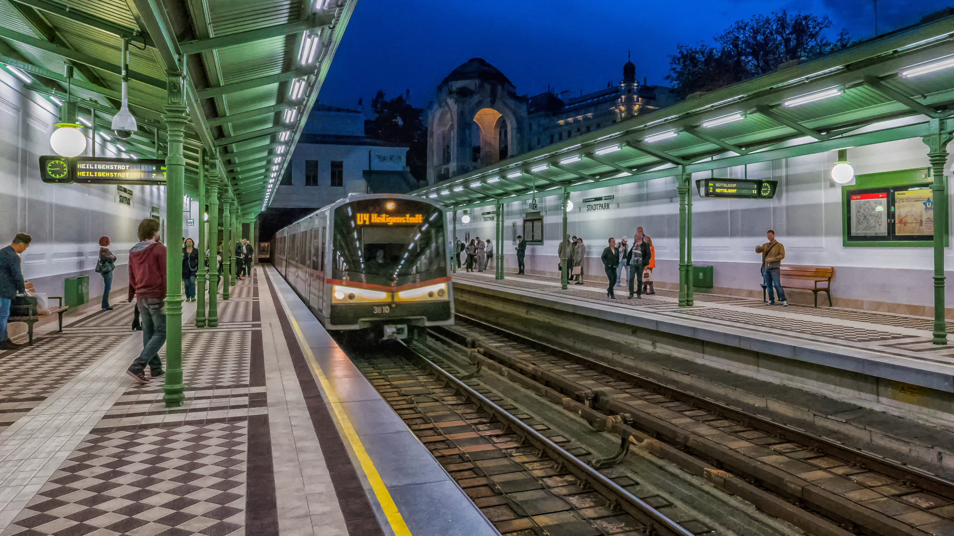 Bahnstation des Volkes (65) 