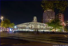 Bahnstation, genannt "The tea pot", Rotterdam.