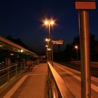 Bahnsteig bei Nacht