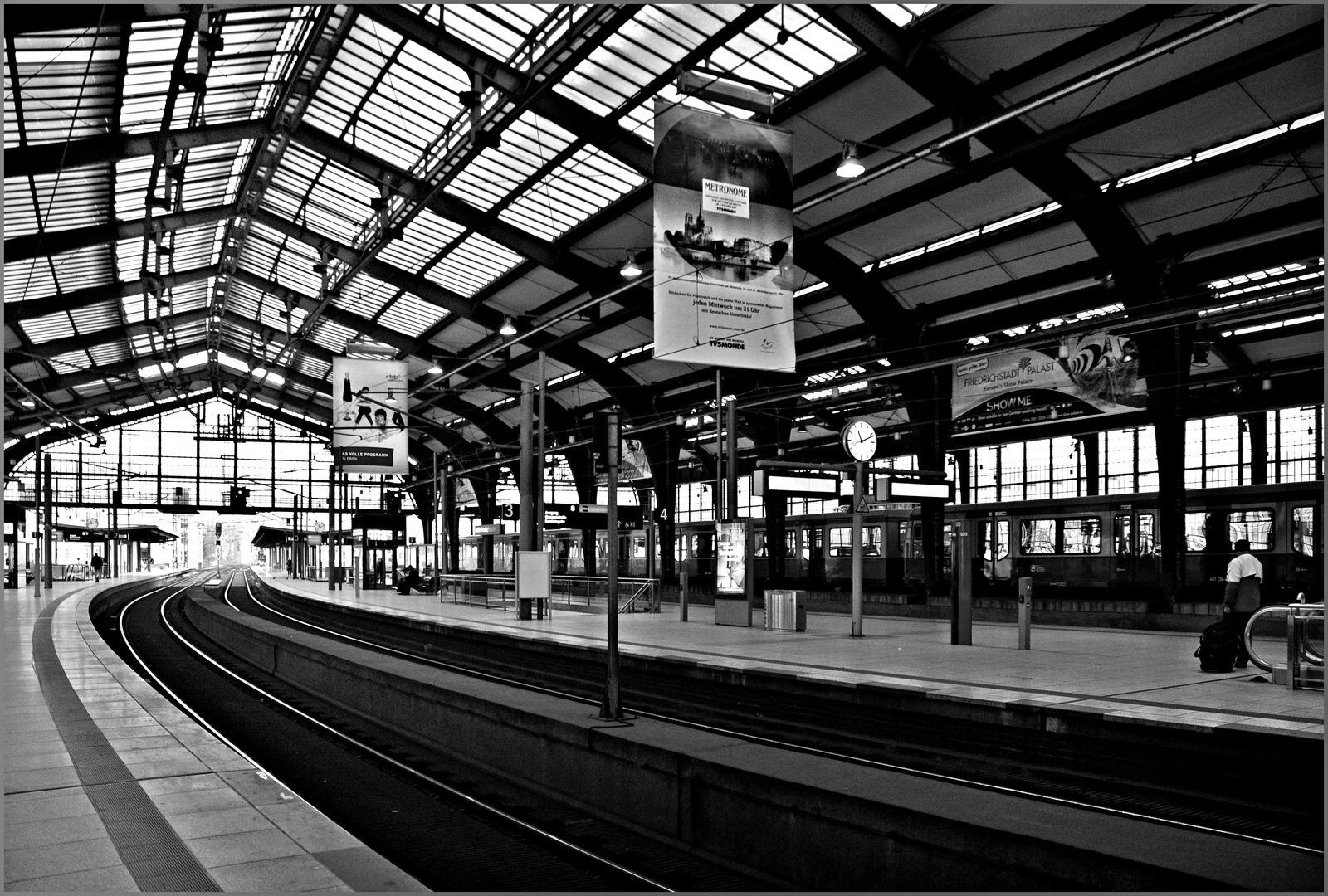 # Bahnsteig Berlin-Friedrichstraße #