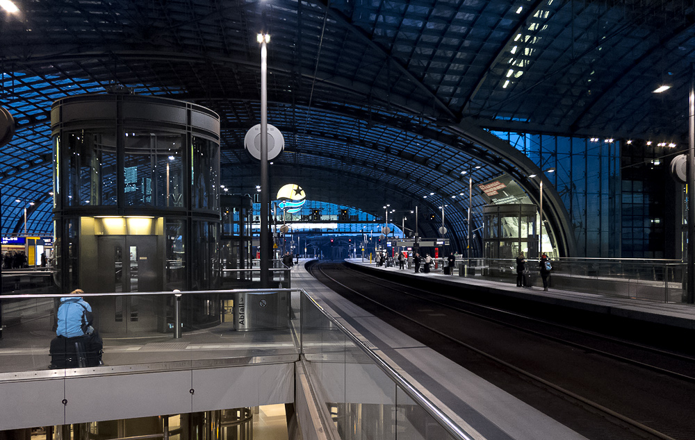 Bahnsteig Berlin Hbf