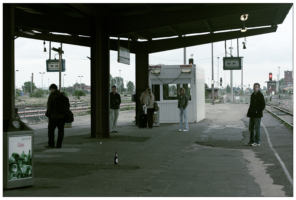 Bahnsteigszene Ost