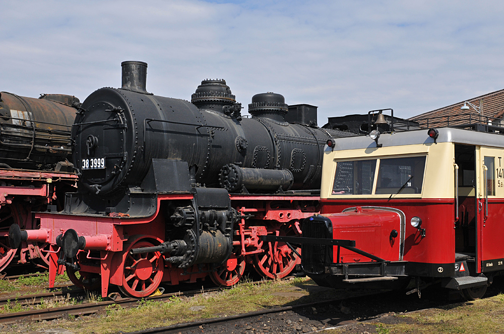 Bahnwelt 2015: Wismarer Schienenbus, das „Schweineschnäuzchen“ 01