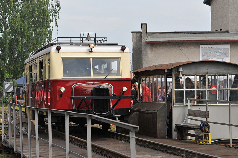 Bahnwelt 2015: Wismarer Schienenbus, das „Schweineschnäuzchen“ 03