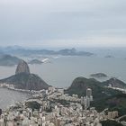 Baía de Guanabara num dia chuvoso