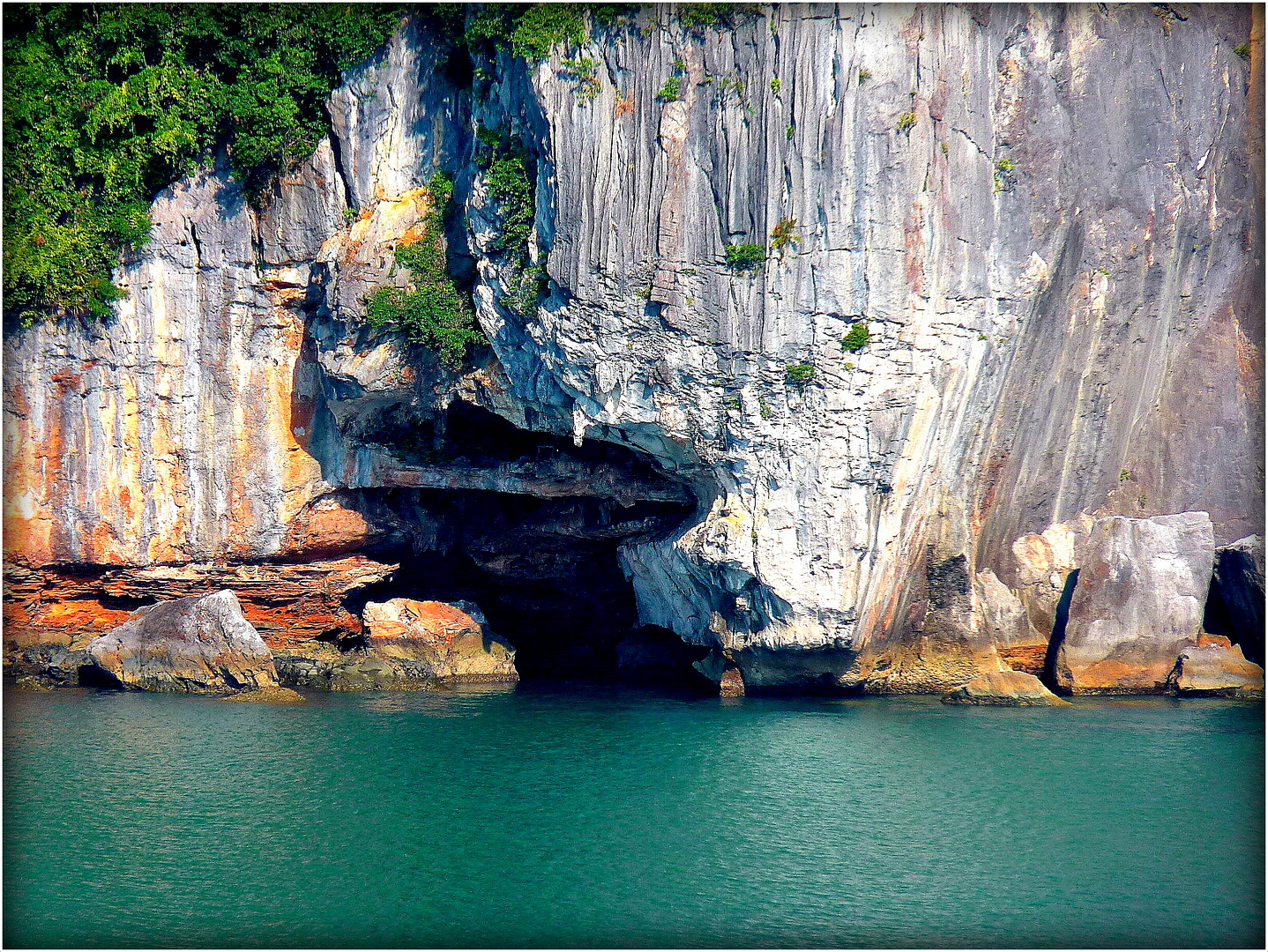 BAIE - D' HALONG - 32 - 