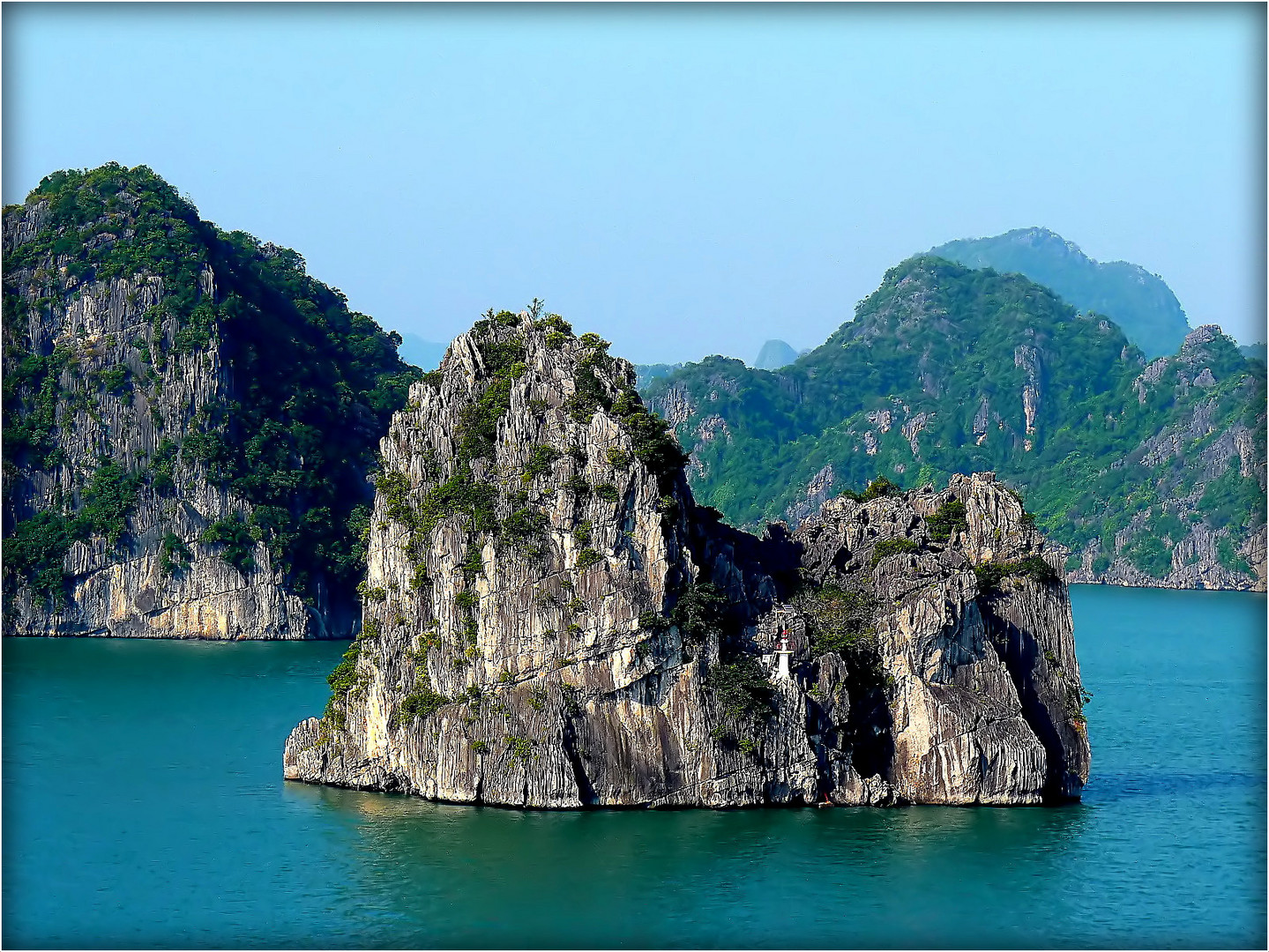 BAIE - D' HALONG - 4 - 