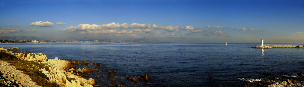 Baie d'Antibes, France.