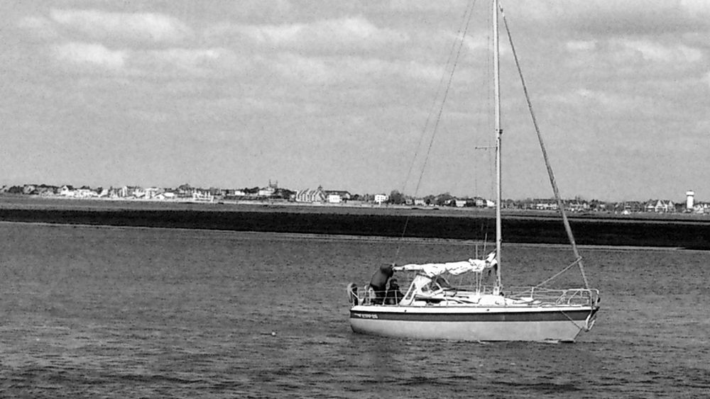 baie de somme, voilier rentrant au port !