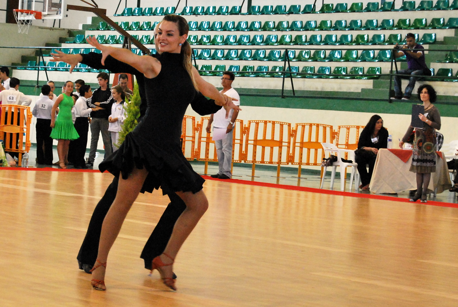 BAILE DE SALON