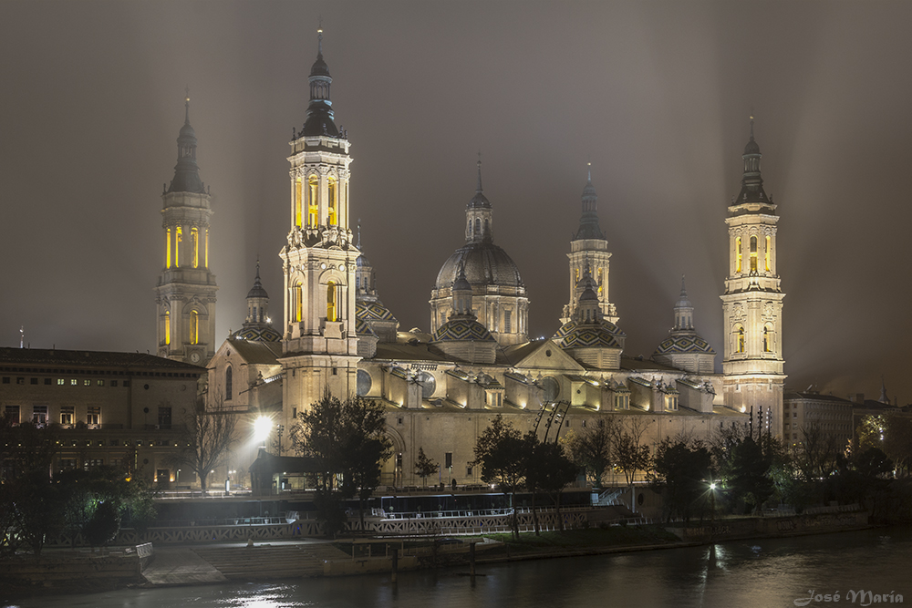 Bajo la Niebla