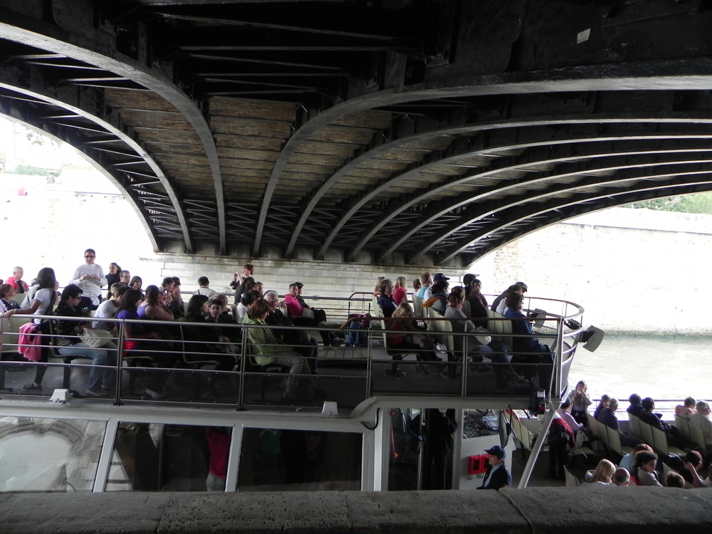 bajo los puentes de paris