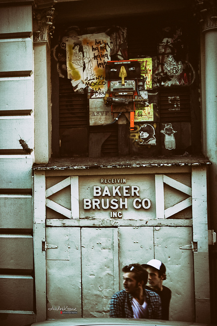 BAKER BRUSH & CO