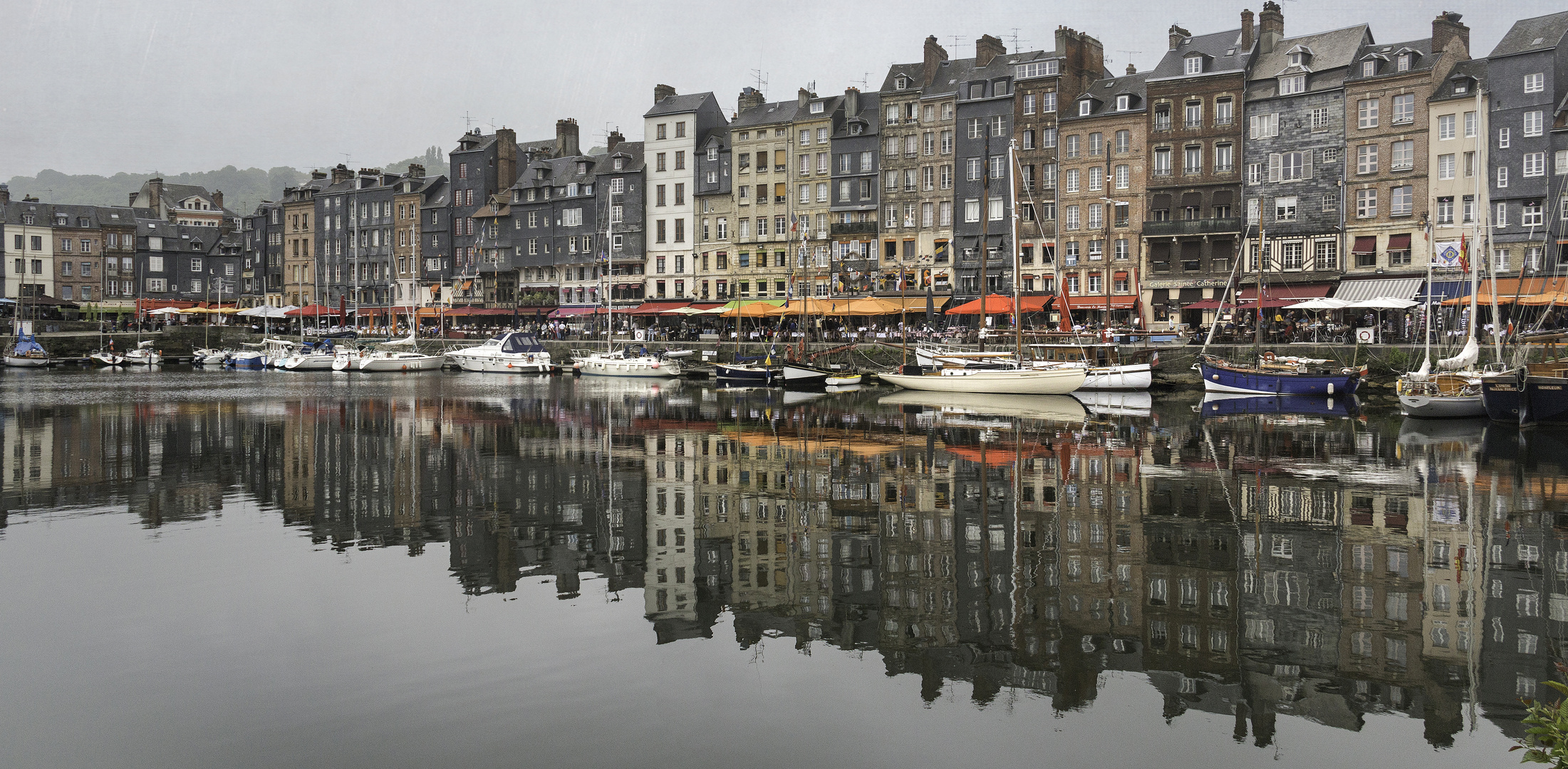 Balade autour du vieux bassin à Honfleur 