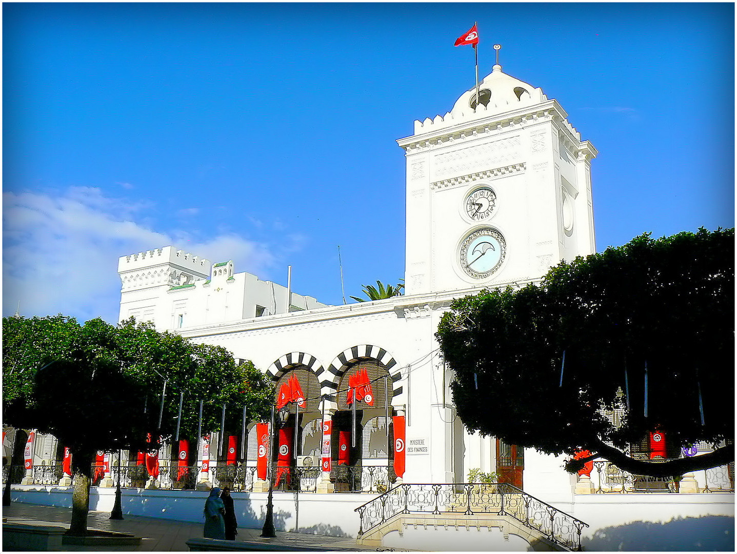 BALADE - DANS - TUNIS - 5 -