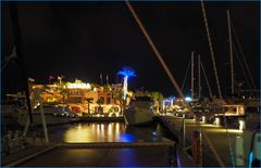 Balade en catamaran   -- Retour au port à la nuit