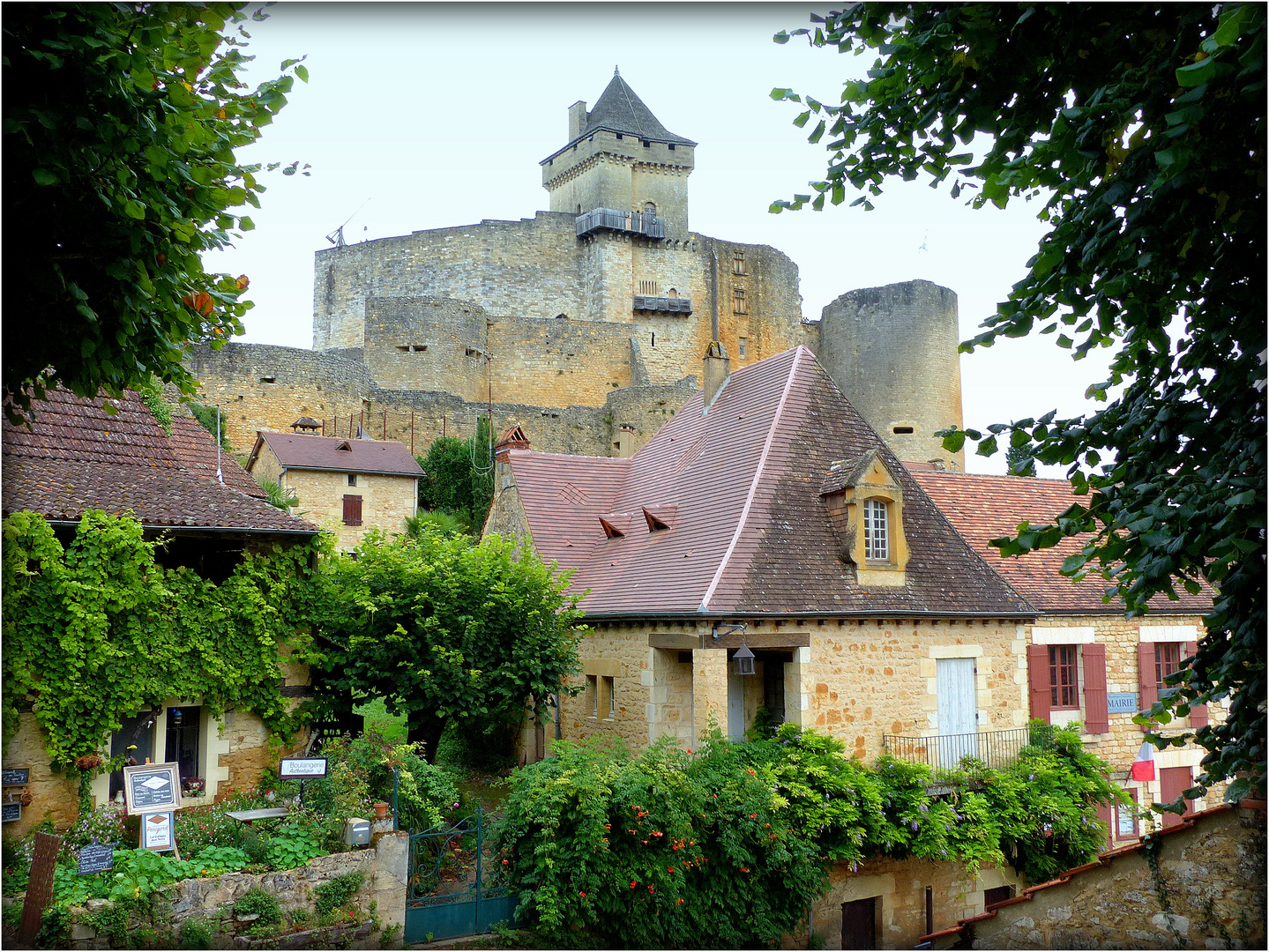 BALADES - AUTOUR - DE - SARLAT - 23 - -