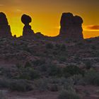 balanced rock 