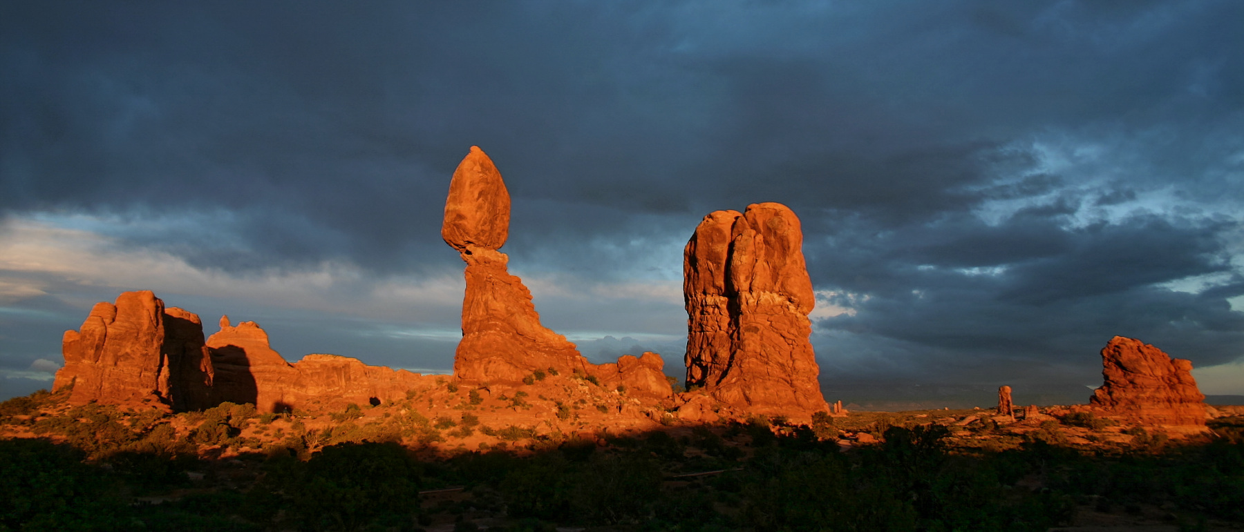 Balanced Rock – Arches NP