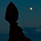 Balanced Rock bei Vollmond