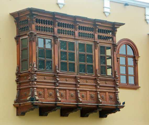 Balcon Colonial