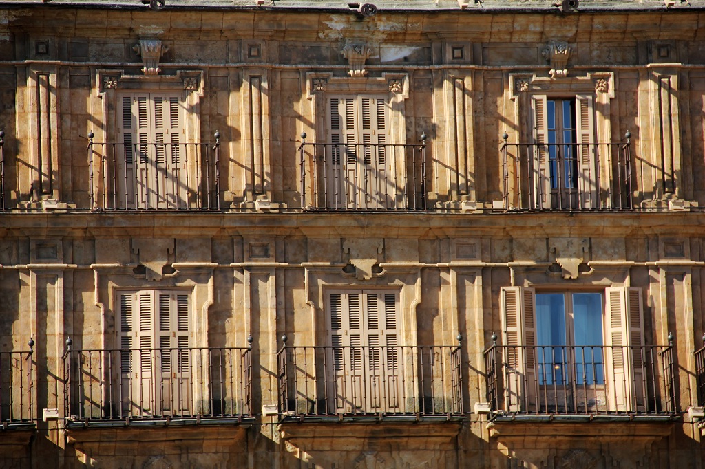 Balconada dorada