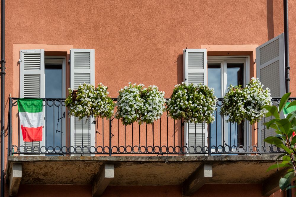 Balcone in piazza Cavour, Vercelli