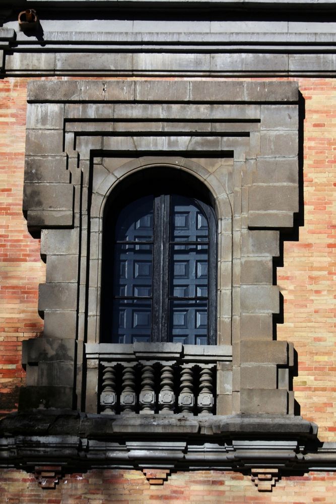 balconera al sol