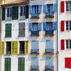 Balcones y ventanas. LXIII.